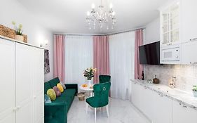 Coral Blush - 1Br & Ac - Near Wawel